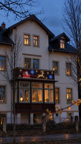Balkon mit Schlitten-Motiv